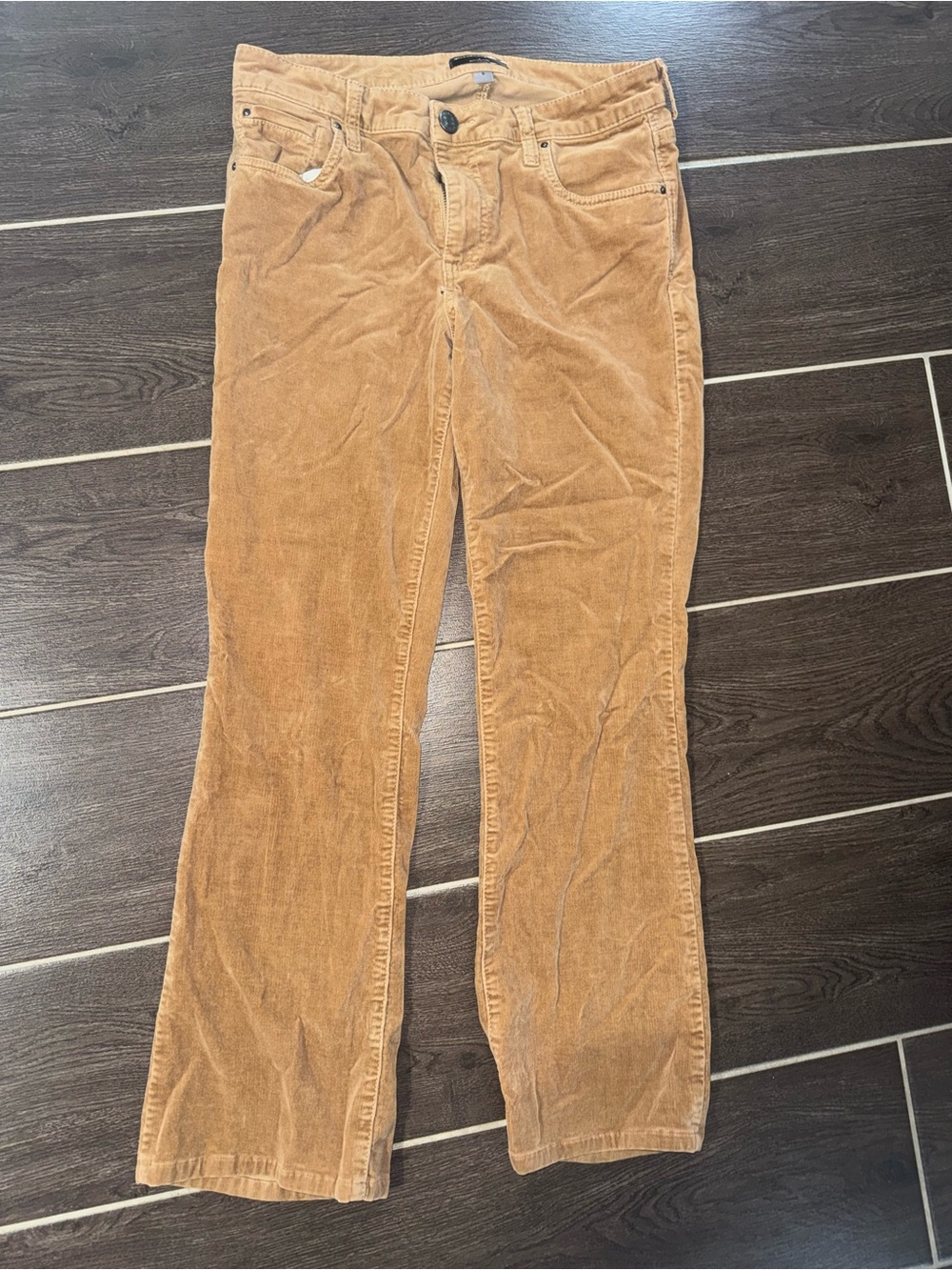Kut from the Kloth Natalie Bootcut Corduroy Pants in Camel